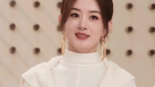 赵丽颖：巨蟹座的情感雷达有多准？从细节看透人心