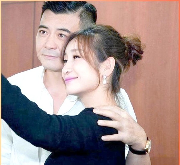 明星家庭中的成长与教育：温馨时光与挑战