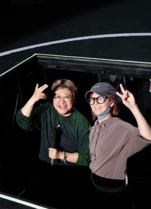 孙燕姿捐款超千万却低调署“孙女士”，韩红现场揭秘震撼全场