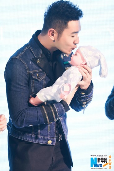 黄晓明,angelababy,生日,粉丝