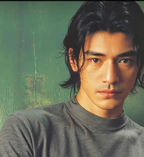 苏有朋金城武：华语娱乐圈吸粉敛财的知名人物