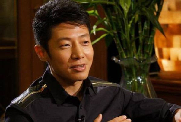 来自广东的明星：最好看的是羞涩一瞥的她