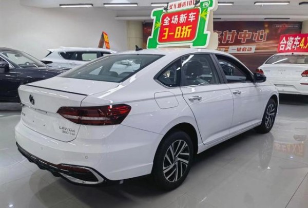 年底大众行情彻底崩盘，大众作为老资历合资品牌销量急剧下滑，昔日明星车型纷纷失色，市场地位大幅动摇-有驾