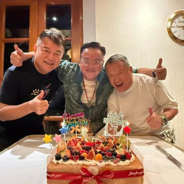 谭咏麟75岁生日派对大咖云集！60年兄弟情未变，现场感动无数