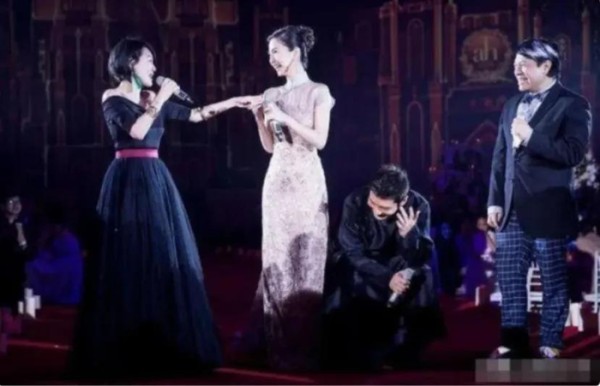 张若昀的司仪,吴奇隆的司仪,张杰的司仪,看到黄晓明司仪:面子