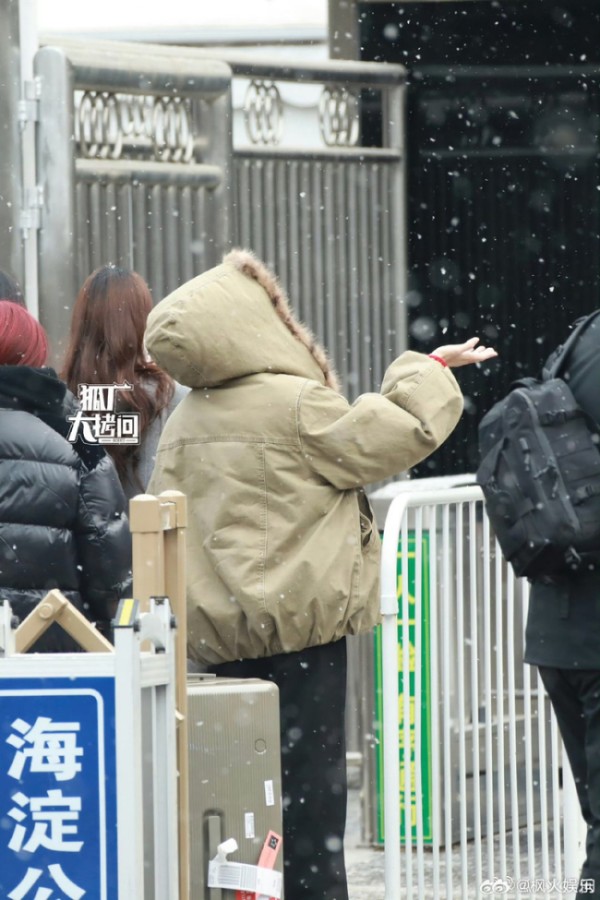 周深秦海璐等现身央视春晚首次联排 明星阵容强大