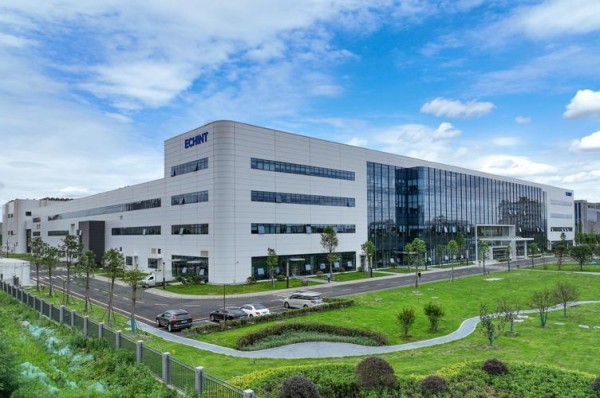 明星们的多元转型与生活挑战