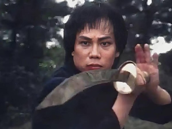 火云邪神梁小龙：武功高手变身育人园丁，70岁创业为何引爆千亿蓝海？