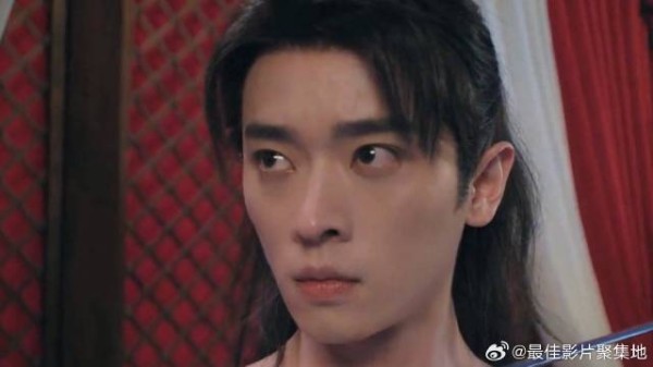 捡回来的小孩竟一夜之间变成了帅哥，这也太刺激了