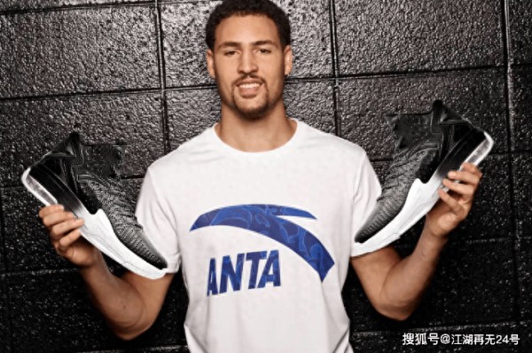 球鞋终身合同有多难?历史仅7人做到,老詹超10亿,库里享乔丹待遇