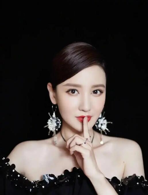 盘点4位嫁影视公司老板的女明星，盖丽丽曾一年拒数十部片约