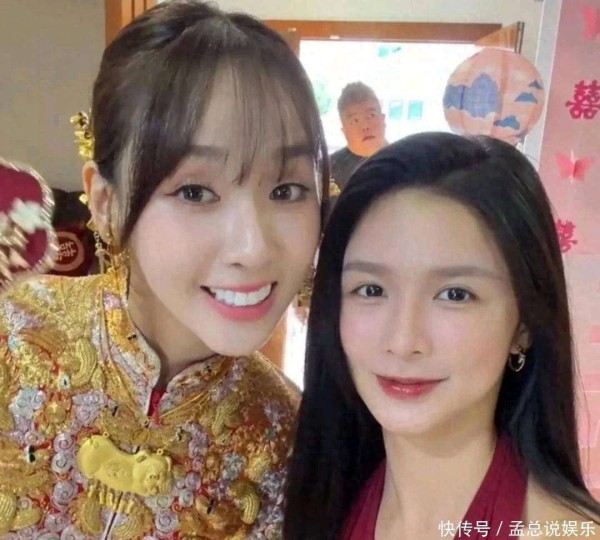 蔡卓宜参加妹妹婚礼上热搜：离婚女明星的亲情流量密码