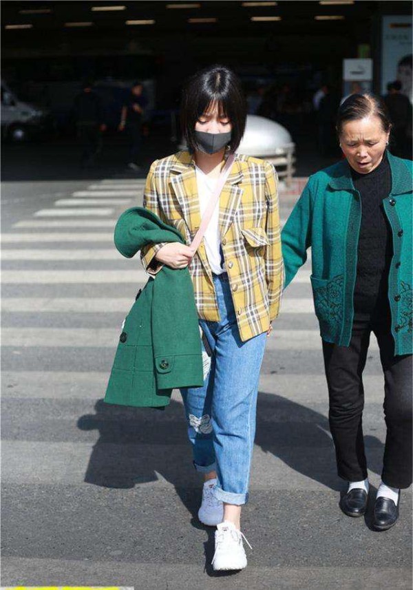 女明星的时尚穿搭灾难:吴昕的让人哭笑不得,周冬雨逆风翻盘