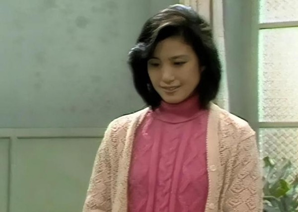 《渴望》34年回顾，小芳长大成大明星，三位演员已悄然离世