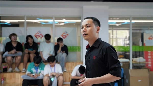 微星携手上海电竞高校 打造创新人才培养示范基地