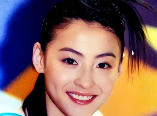 张柏芝黑料再爆！耍大牌私生活混乱，向太二十年不放手