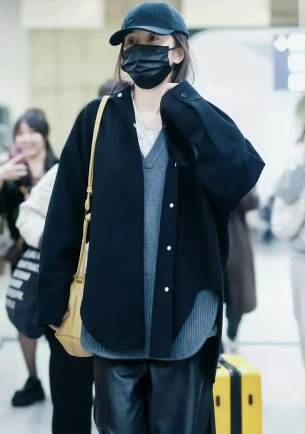 面具与真实之间:当杨幂的素颜成为一场舆论战役