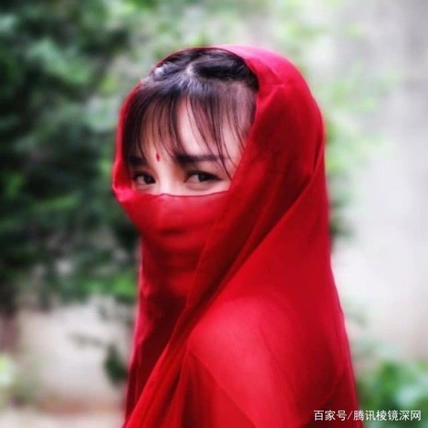 李子柒爆红争议:DJ、富二代、幕后团队与全商业版图|深网