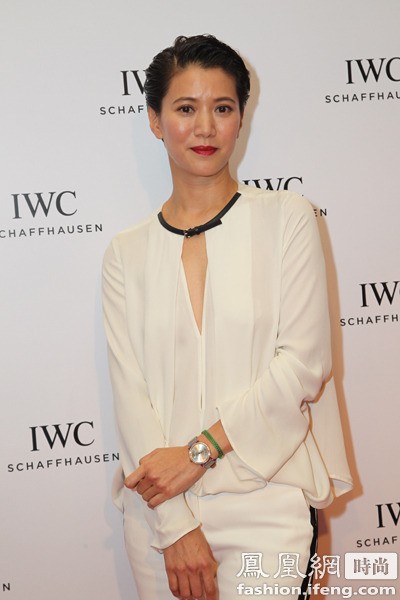 男女明星大PK!12位明星挥洒腕间风采