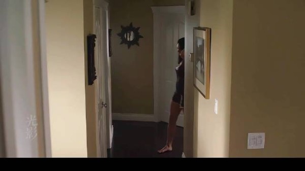 黑老大出狱后为了报复,竟杀害了警长的妻子