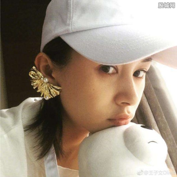 王子文贾乃亮分手原因