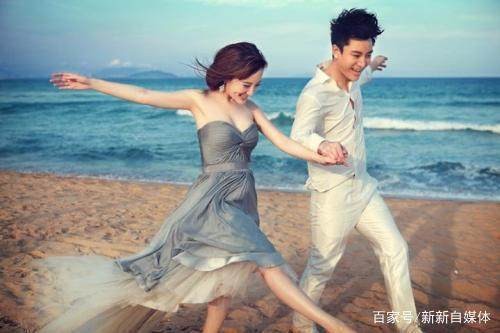 贾乃亮千字文回应风波,网友评价如潮,五个看点四个受到热捧