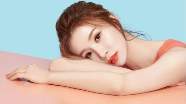 曹璐包饺子给韩国明星吃，大家都喜欢韭菜鸡蛋馅，没有要学的了！