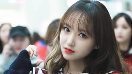 王一博公主抱程潇,谁注意到程潇的反应?网友:关系一目了然