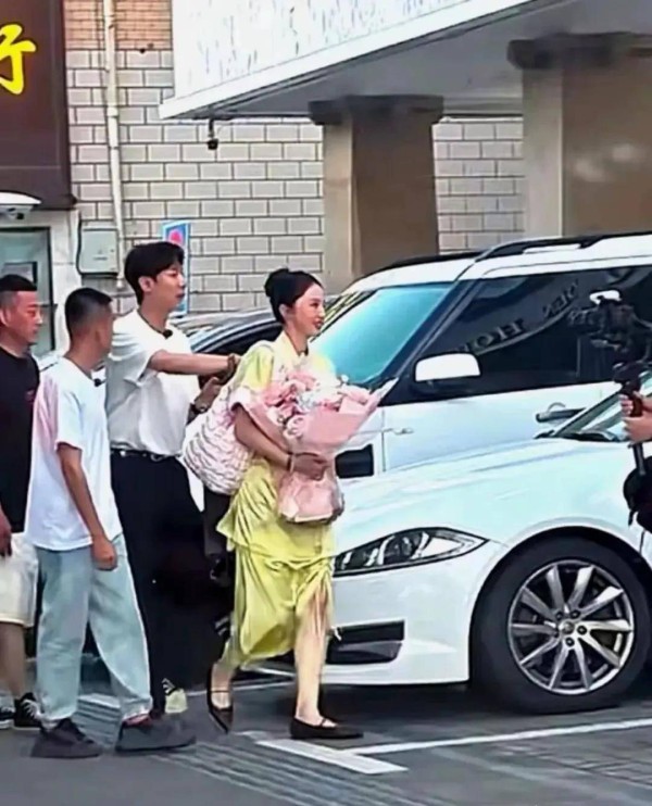 婚礼策划大作战：董璇与张维伊的完美搭档