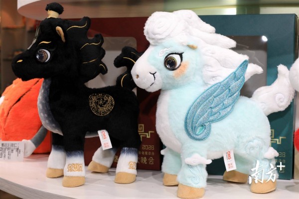 从春晚到“欢乐春节”,东莞茶山玩具企业揽下两大国潮IP