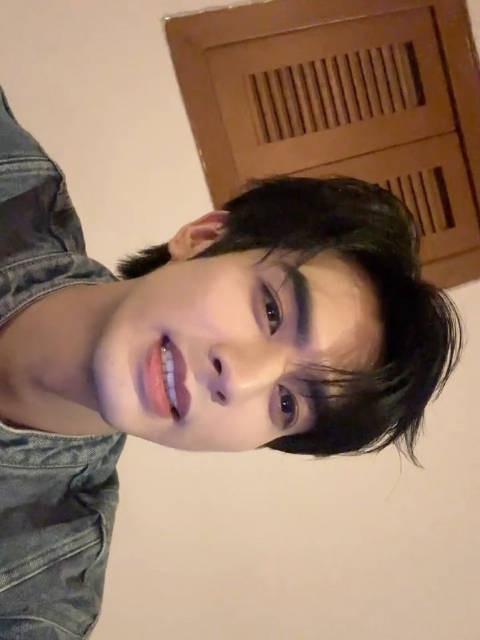 宋威龙直播,清唱忍住!希望平行世界的森光要一直幸福!1月27日