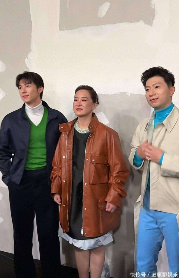 43岁贾玲和马龙一起亮相活动!贾玲瘦身后越来越美,两人颜值拉满