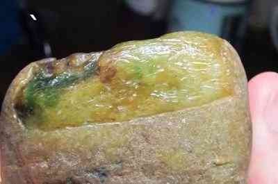 名人戴手镯还是手串好?解析明星们的手腕饰品选择