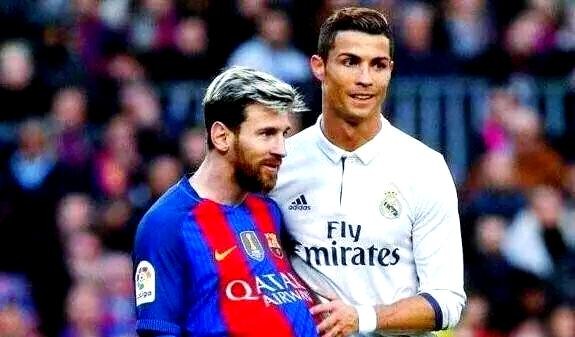 C罗为何比梅西吸引更多的粉丝?独特魅力与背后因素分析