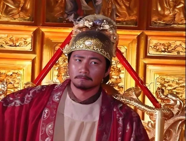 谁杀死了明朝?他的绝对权力缔造盛世,也埋下祸根