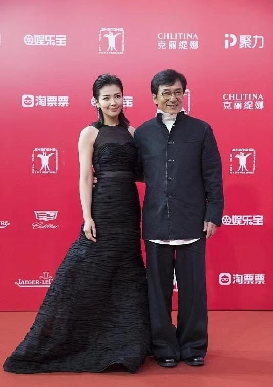 刘涛林心如同框，双双秀身材很出挑，却没舒淇明艳动人最抢眼