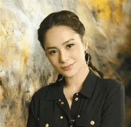 钟欣潼北京独居实录：44岁住两百平豪宅，坦言想生孩子