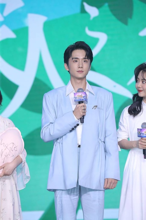 张新成:从“学霸”到“剧抛脸”,他的人生究竟有多拼?