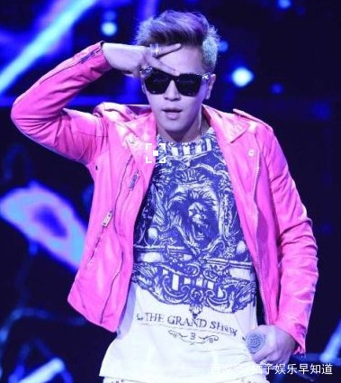 明星活动片场“憋尿”,郑爽狂奔,章子怡发飙,杨颖强忍7个小时