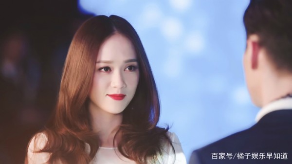 明星活动片场“憋尿”,郑爽狂奔,章子怡发飙,杨颖强忍7个小时