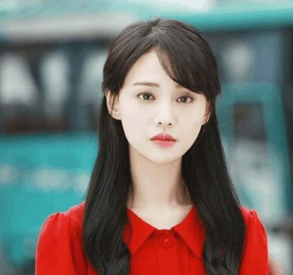 粉丝只有900万!为何郑爽还能是“一线流量花旦”?