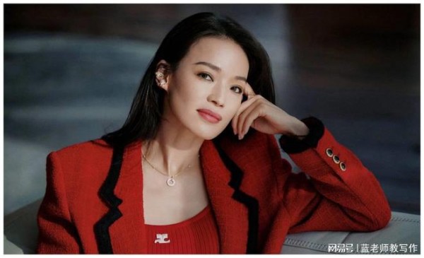 在演艺事业上,舒淇始终保持着对艺术的追求和创新精神