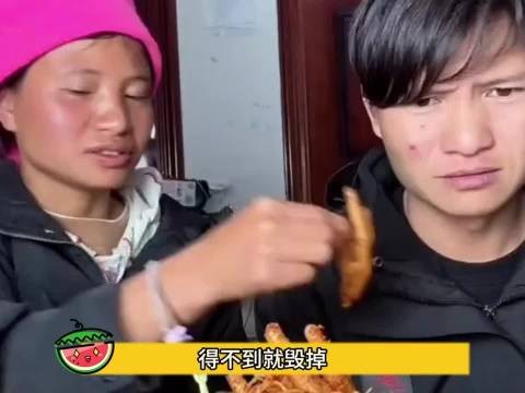 小英曝上拉如出轨表妹,称离婚分居后生活改善