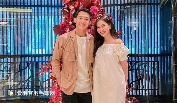 恭喜！“羽坛柯震东”乔纳坦公布恋情 22岁女友是娱乐明星