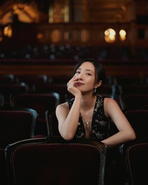 桂纶镁：华语影坛的多面女神(图2)