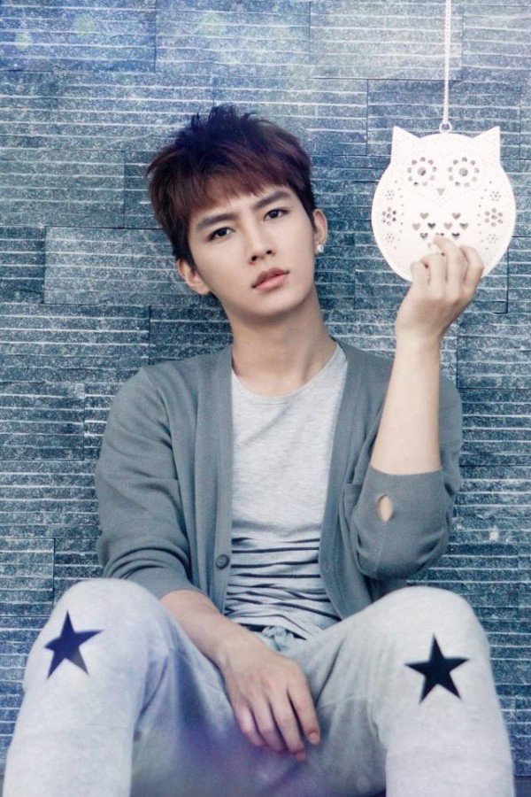 炎亚纶深情发长文，心疼这个做自己的男孩