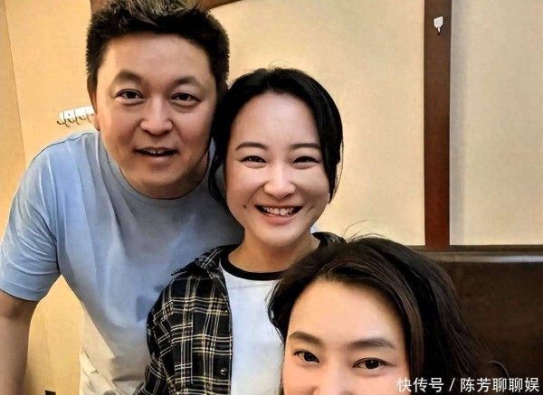 摊牌了!解散公司退出春晚的贾玲,撕下了娱乐圈仅剩不多的体面