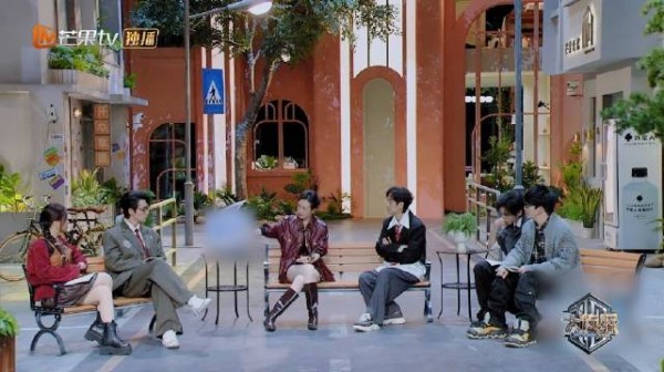 魏梗王再出暴击！今天的自我介绍环节直接被魏晨笑不活了！