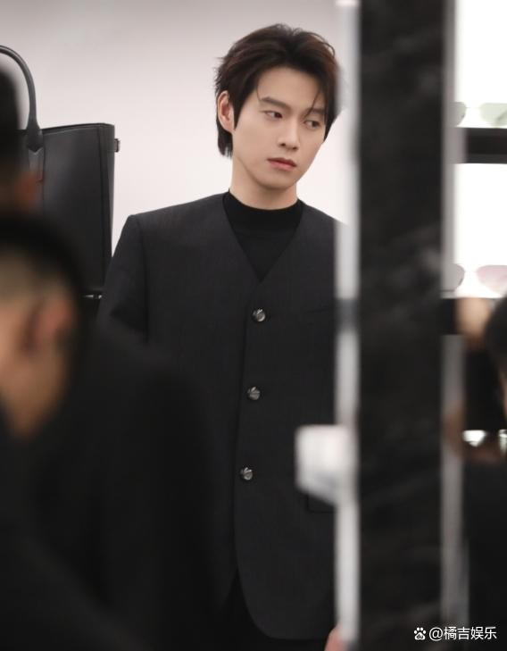 魏大勋的魅力秘诀：出场即吸粉，你知道为什么吗？