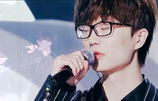 许嵩：音乐界的清流与粉丝的情感共鸣